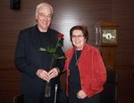 Gert Jan Binkhorst samen met zijn Ingrid vlak nadat hij haar ten huwelijk had gevraagd tijdens zijn afscheid als OR voorzitter bij de gemeente 6 maart 2012.