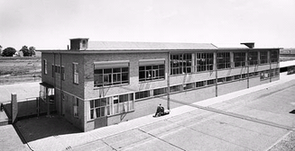 Kantoorgebouw annex kantine 
