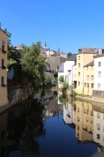 Mooi sfeerplaatje van de rivier de Alzette in Luxemburg Stad (Gründ) 6 september 2016